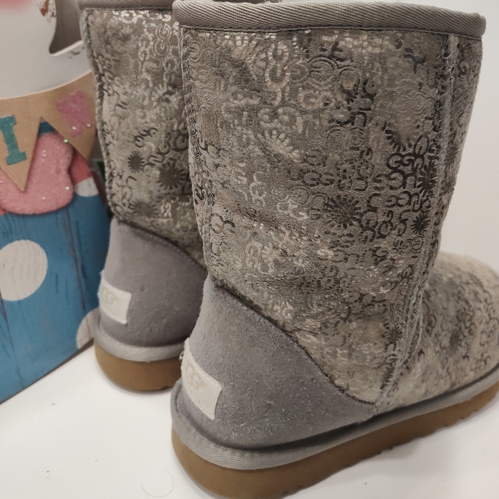 Rare Vintage Y2K UGG Australia Mid Calf Signature Monogram Suede Boots, 9 - Picture 12 of 16